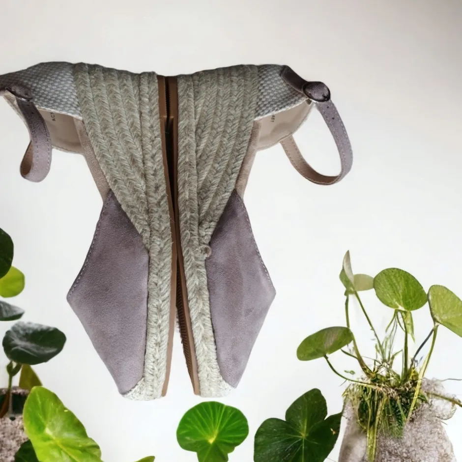 alpargata_cua_yute__taupe_10.webp Calzaro Alpargatas | Alpargatas | Alpargata Cuña Yute 23481 Taupe
