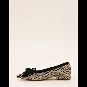 Calzaro Zapatos De Tac贸n | Bailarinas | Bailarina Estampada 574H944 Animal Print con Lazo.