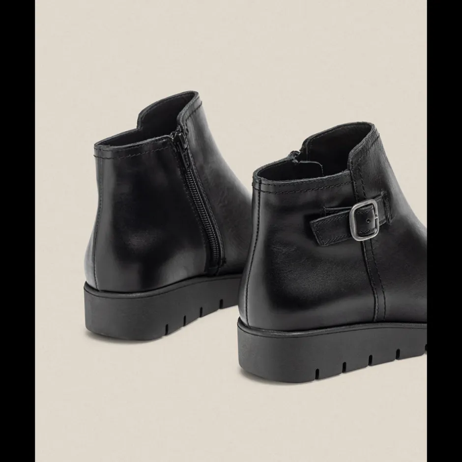 botin_plano_manila__negro_3.webp Calzaro Botas Y Botines Mujer | Botin Plano Manila 002 Negro.