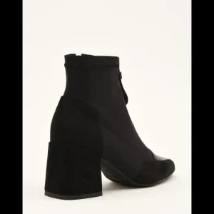 Calzaro Botas Y Botines Mujer | Botines en Negro 462J006 con Cremallera Frontal.