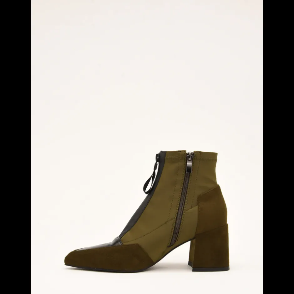 botines_en_verde_y_negro__5.webp Calzaro Botas Y Botines Mujer | Botines en Verde y Negro 462J006 con Cremallera Frontal.