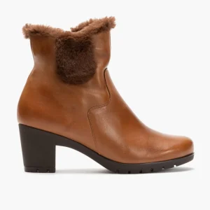 Calzaro Botas De Pelo | Botín alto tacón 3315 marrón claro cuero con detalle pelo