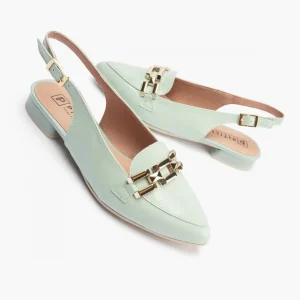 Calzaro Zapatos De Tac贸n | Bailarinas | Mocasines de Mujer 5784 Destalonados en Piel Charol con Adorno Cadena Metálica Azul Turquesa.