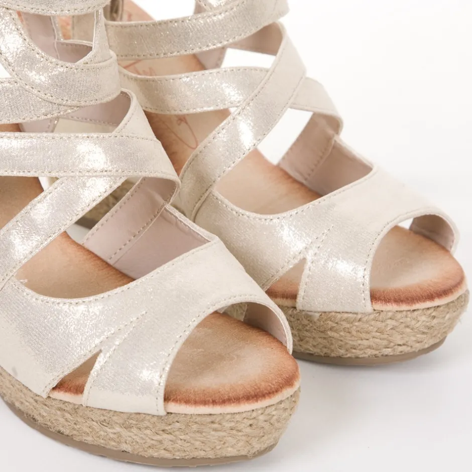 sandalia_cua_yute__oro_3.webp Calzaro Alpargatas | Alpargatas | Sandalia Cuña Yute 220 Oro.