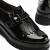 Calzaro Mocasines | Zapato Abotinado 10097 en Charol de Mujer en Color Negro.