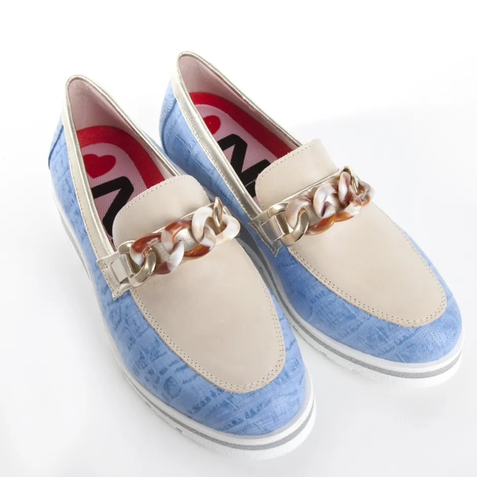 zapato_mocasn_noelia_care_1.webp Calzaro Mocasines | Zapato Mocasín Noelia Carey Cadena Celeste y Taupe.