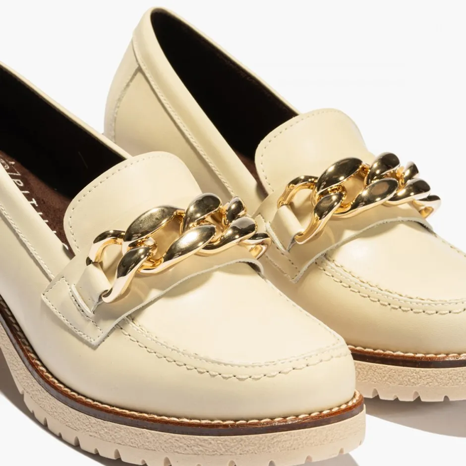 zapato_mocasn_tacn__crema_0.webp Calzaro Mocasines | Zapato Mocasín Tacón 2720 Crema Hielo