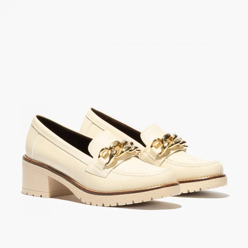 zapato_mocasn_tacn__crema_2.webp Calzaro Mocasines | Zapato Mocasín Tacón 2720 Crema Hielo