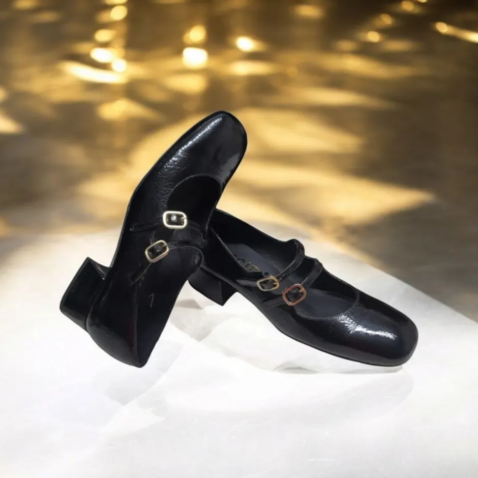 zapatos_de_tacn_bajo_con__2-1.webp Calzaro Zapatos De Tac贸n | Confort | Zapatos de Tacón Bajo Con Dos Correas Mary Jane Desiree Daky 1 Negro.