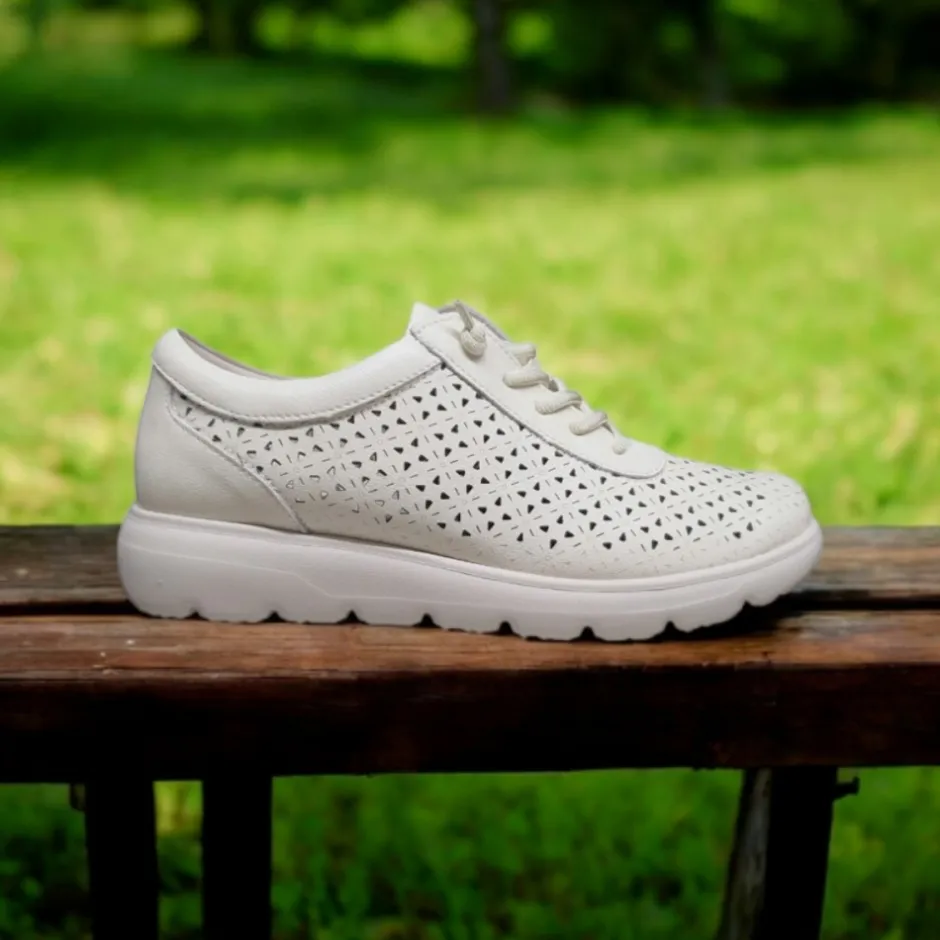 zapatos_sneakers_picadito_0.webp Calzaro Confort | Zapatos Sneakers Picaditos Cordones Slip-on 422 Beige.