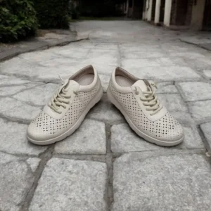 Calzaro Confort | Zapatos Sneakers Picaditos Cordones Slip-on 422 Beige.