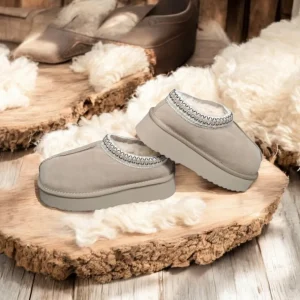 Calzaro Zuecos | Casual | Zueco Pelo Berdun Serraje Beige Tipo Australiano.