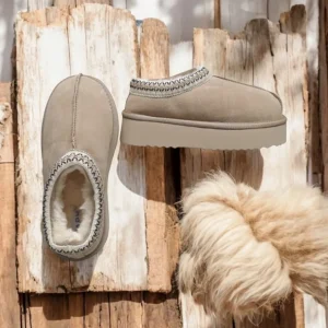 Calzaro Zuecos | Casual | Zueco Pelo Berdun Serraje Beige Tipo Australiano.