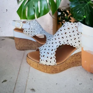 Calzaro Sandalias | Zueco Piel Cuña 23401 Laser Blanco .