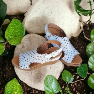 Calzaro Sandalias | Zueco Piel Cuña 23401 Laser Blanco .